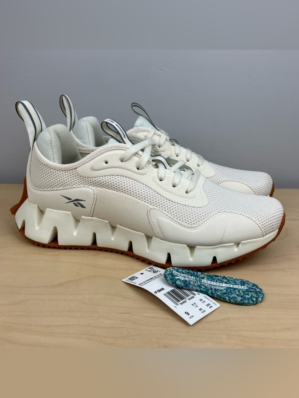 Reebok Women’s Size 9.0 Zig Dynamica CLW Chalk Gum Athletic Training Shoes NEW
